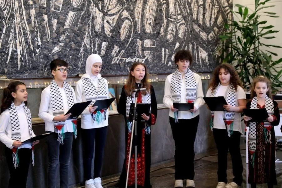 Παιδιά από την Παλαιστίνη στην Ελλάδα / intime