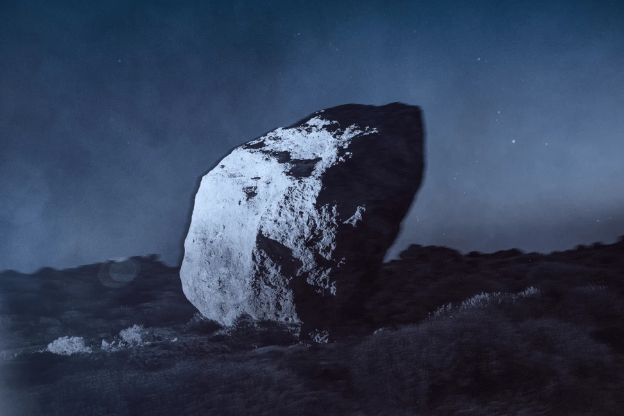 Γιώργος Γιατρομανωλάκης, The Splitting of the Chrysalis & the Slow Unfolding of the Wings, 2018, photograph, διαστάσεις μεταβλητές, Παραχώρηση του καλλιτέχνη και της CITRONNE Gallery