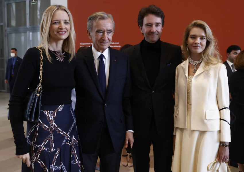 Bernard Arnault, Delphine Arnault, Antoine Arnault and russian model Natalia Vodianov/EPA Bernard Arnault, Delphine Arnault, Antoine Arnault and russian model Natalia Vodianov/EPA
