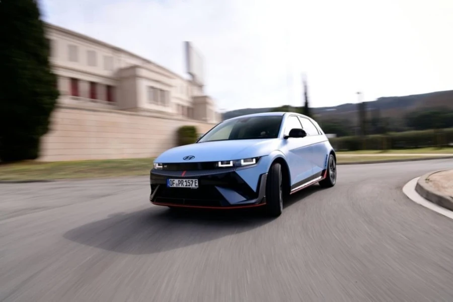 hyundai-ioniq-5-n-barcelona-0324-2-HVtPd.jpg?v=0