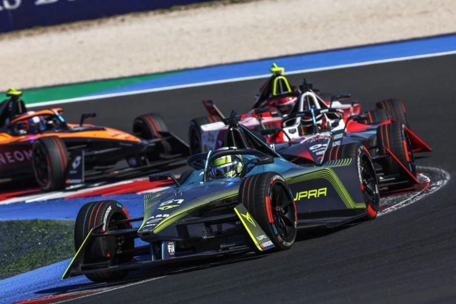 ds-automobiles-formula-e-misano-4.jpg?v=0