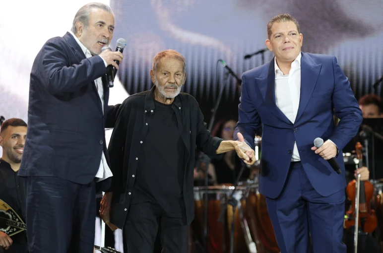 Λάκης Λαζόπουλος-Σταύρος Ξαρχάκος-Γρηγόρης Μπιθικώτσης / φωτογραφία NDP Λάκης Λαζόπουλος-Σταύρος Ξαρχάκος-Γρηγόρης Μπιθικώτσης / φωτογραφία NDP