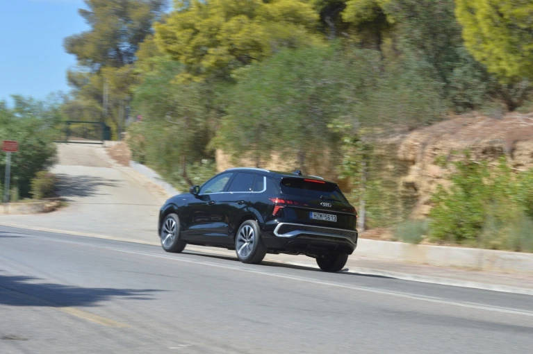 audiq3action.JPG?v=0