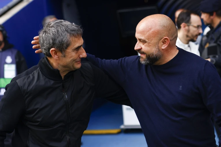 ΑΠΕ ΜΠΕ ΑΠΕ ΜΠΕ