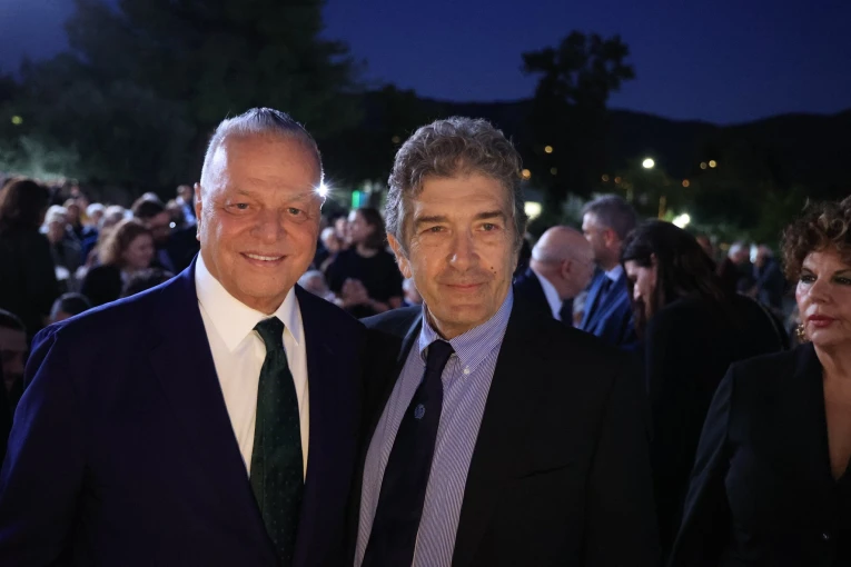 Ευάγγελος Μυτιληναίος, Κώστας Βαρώτσος 