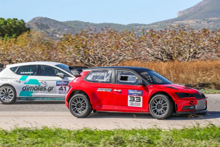 Η επιστροφή του Παναγιώτη Καϊτατζή στους Ελληνικούς αγώνες συνοδεύτηκε από την pole position στην Κατηγορία Formula Saloon, με χρόνο 1’.00.602 στο τιμόνι του Skoda Fabia