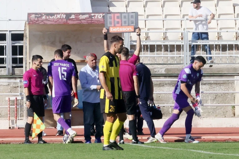 Η στιγμή της αλλαγής του Γιάννη Ζωγράφου / INTIME