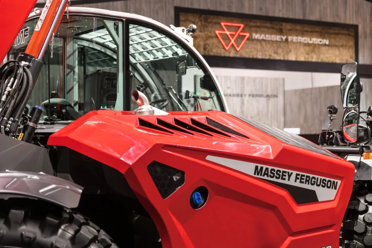 2025-11-08-agritechnica-g9a3619.jpg?v=0