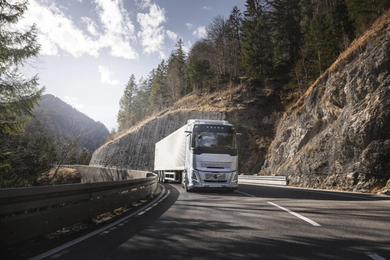 volvo-truck-s7a2226.jpg?v=0