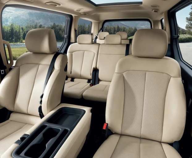 hyundai-staria-9seater-interior.jpg?v=0