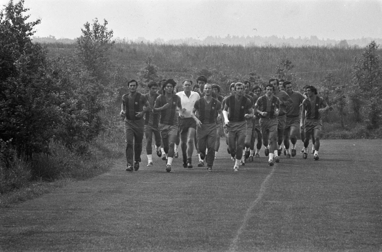 Προπόνηση της Μπαρτσελόνα το 1973 (IMAGO / piemags)