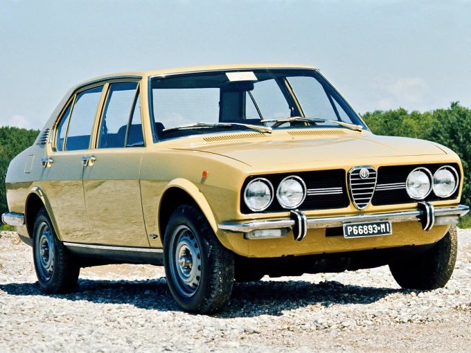 Η Alfa Romeo Alfetta συμπρωταγωνιστεί στους&nbsp;«Κουραμπιέδες από χιόνι»