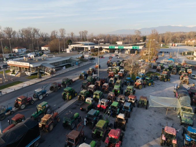 Γιάννης Παπανίκος/Intime