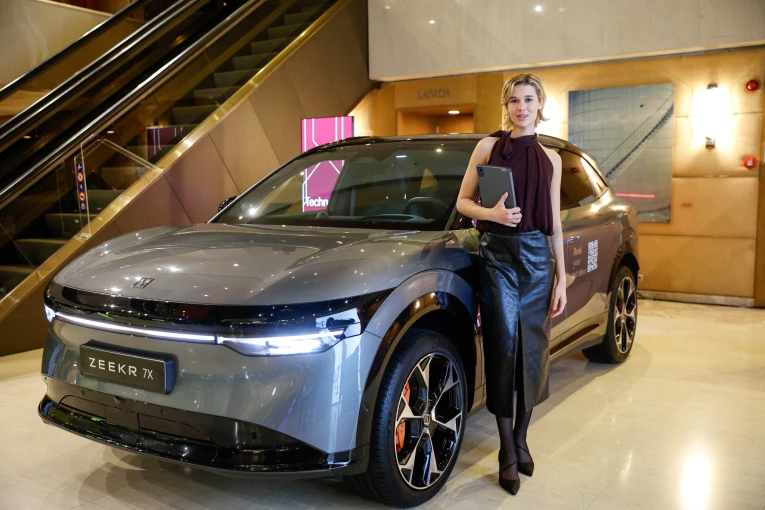 Φωτογραφίες: Photo Credits : ©Βασίλης Ρεμπάμπης/PHOTOPRESS Θ&Α Αναγνωστόπουλοι