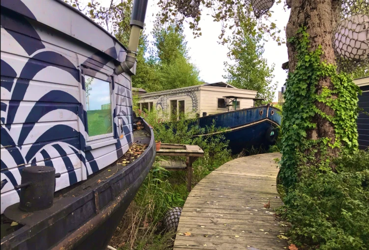 De Ceuvel/ printscreen X