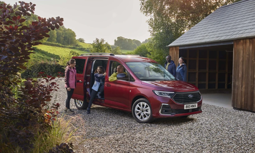 2021-ford-tourneoconnect-titanium-02b.jpg?v=0