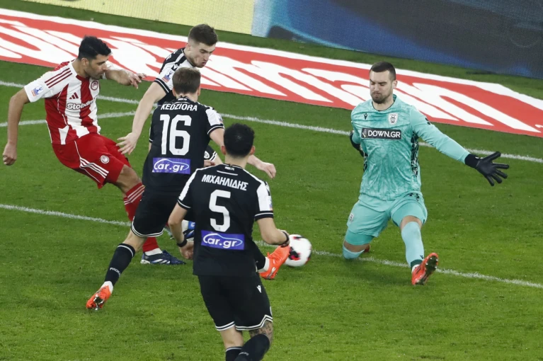 Η μεγάλη απόκρουση του Τσιφτσή στο 90