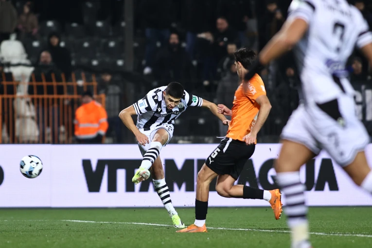 Στιγμιότυπο από τον αγώνα της Super League ανάμεσα σε ΠΑΟΚ και ΟΦΗ. Eurokinissi