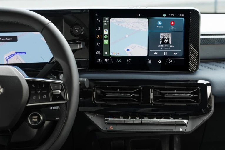 nissanmicra6thgenint1.jpg?v=0