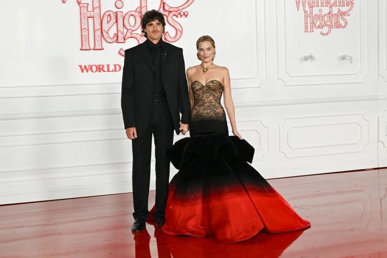 Margot Robbie & Jacob Elordi Photo by Olivia Wong/WireImage 