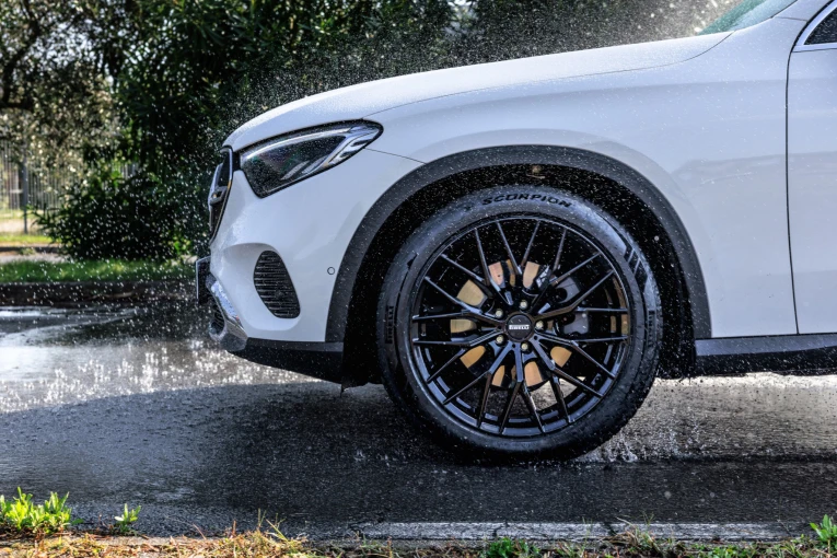 pirelli-scorpion-3.jpg?v=0