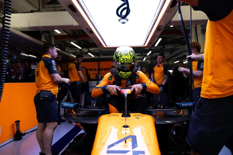 2026f1mclarenpit2.jpg?v=0