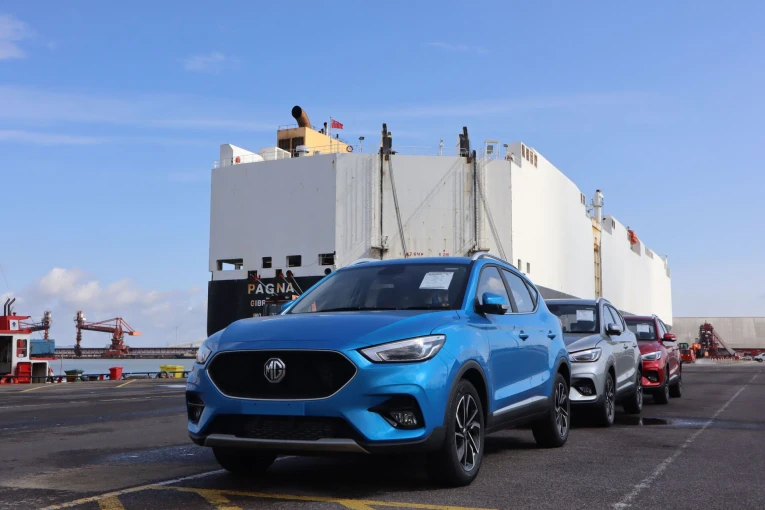 mg-port-unload.jpg?v=0