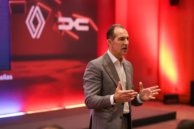 O CEO της Grand Automotive Hellas, κ. Στήβεν Σίρτης