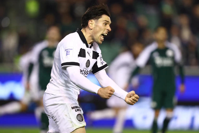 Eurokinissi/ Ο Αθανασίου πανηγυρίζει την ασίστ του για το 2-1