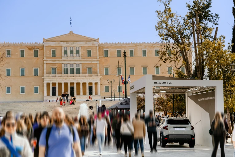 dacia-booth9-16-014.jpg?v=0