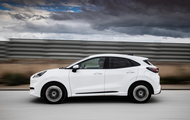 ford-puma-gen-e-van-03.jpg?v=0