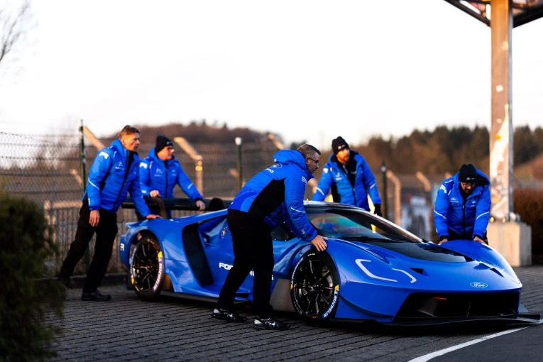 ford-gt-mk-iv-nurburgring-02.jpg?v=0