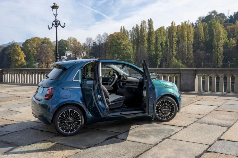 fiat500hybrid-1.jpg?v=0