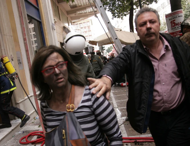Φωτιά στην τράπεζα της Marfin/Φωτ. αρχείου Eurokinissi 