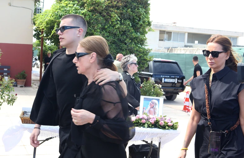 Η μητέρα της Γωγώς με την Μαρία Καλάβρια / NDP