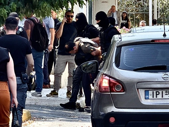 FLASH/Γιάννης Κέμμος