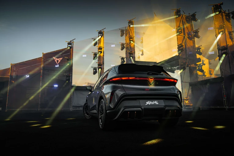 cupra-pulse-primavera-sound-cupra-raval.jpg?v=0
