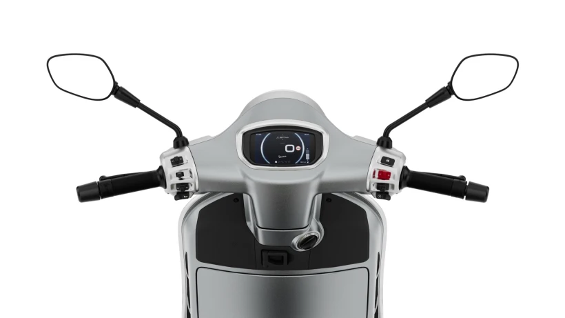 12-vespa-edizione-ottantesimo.jpg?v=0