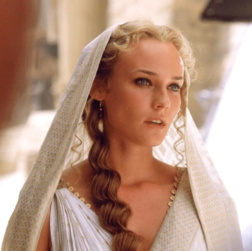 Η Νταϊάν Κρούγκερ ως «Ωραία Ελένη» / Φωτ.: IMDB