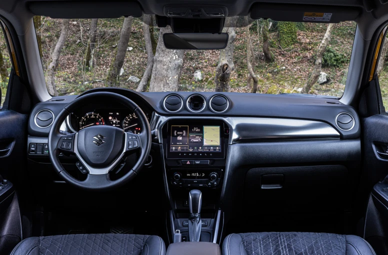 suzuki-vitara-interior-1.jpg