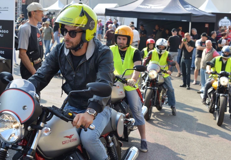 07-moto-guzzi.jpg