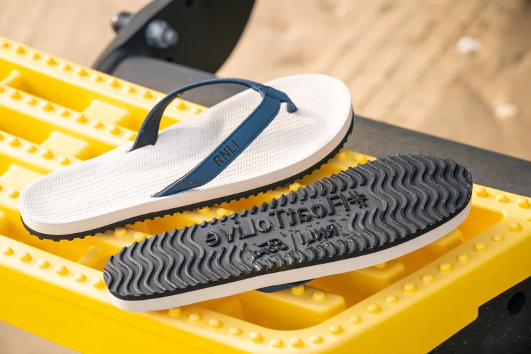 flipflopdriving1.jpg?v=0
