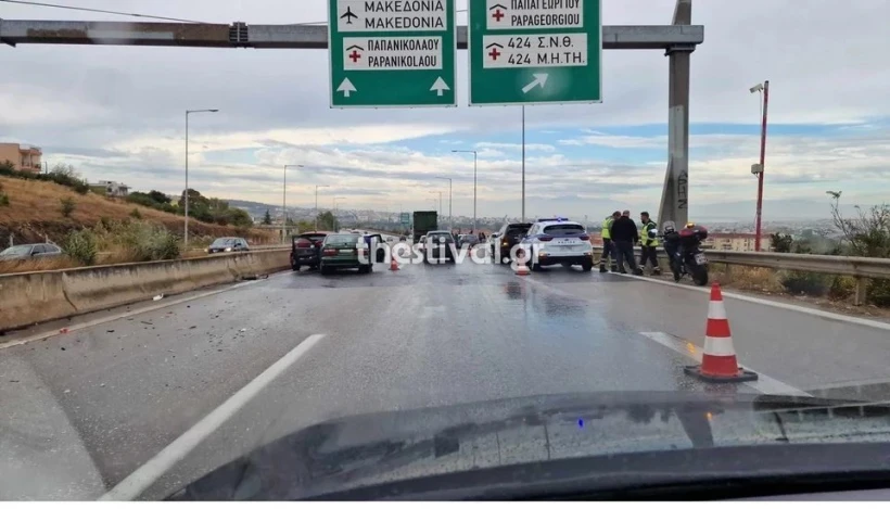 Καραμπόλα στον Περιφερειακό της Θεσσαλονίκης/φωτό thestival Καραμπόλα στον Περιφερειακό της Θεσσαλονίκης/φωτό thestival