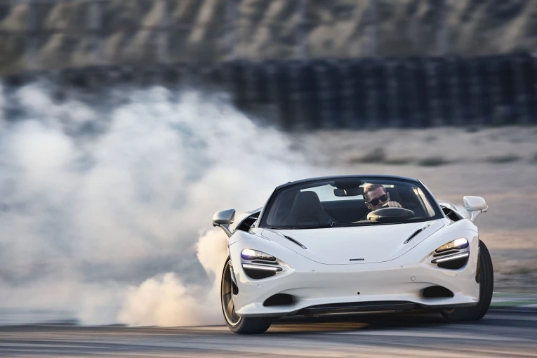 mclaren-750s-spider.jpg