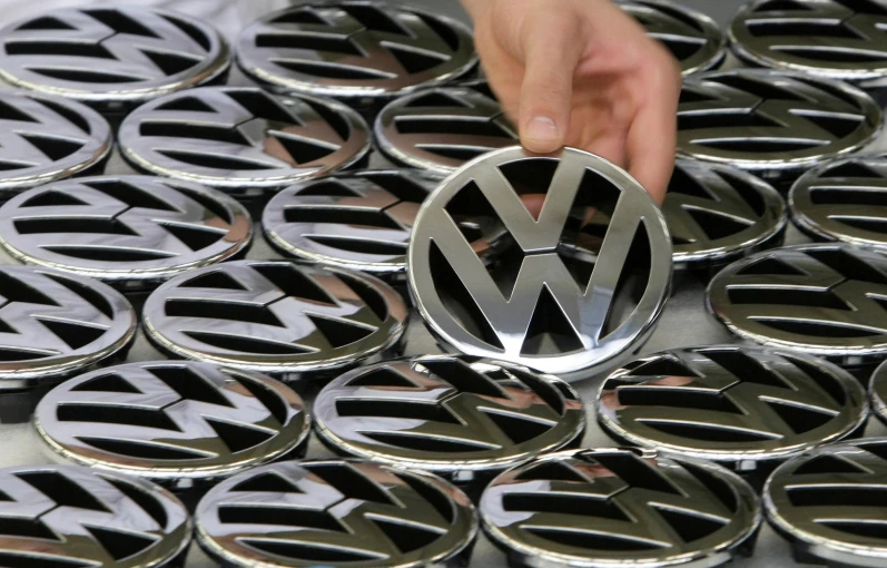vw-badge.JPG