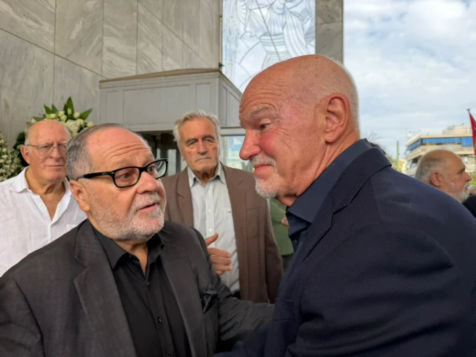 Ο Γιώργος Παπανδρέου / Νεφέλη Λυμπέρη, Flash.gr