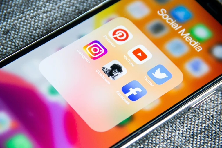 Social Media: Unsplash Social Media: Unsplash