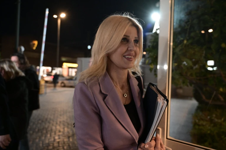 Δεύτερος γύρος ενημέρωσης στους «γαλάζιους» βουλευτές για τα ομόφυλα ζευγάρια / Eurokinissi Δεύτερος γύρος ενημέρωσης στους «γαλάζιους» βουλευτές για τα ομόφυλα ζευγάρια / Eurokinissi
