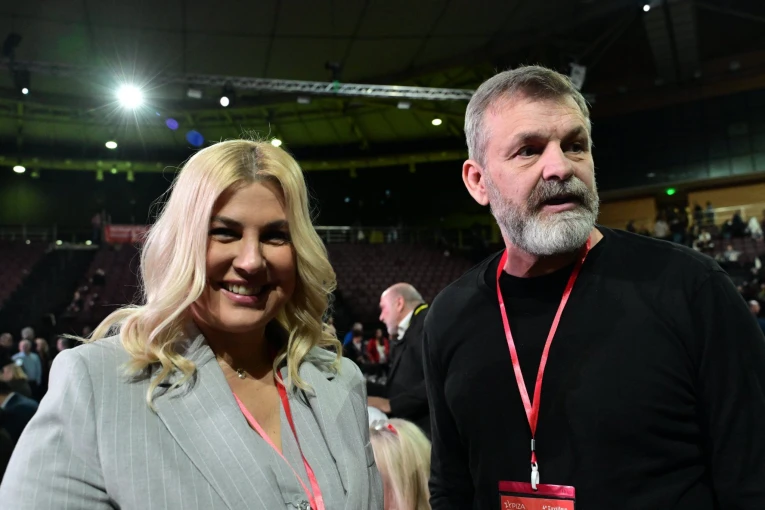 Ράνια Θρασκιά - Απόστολος Γκλέτσος στο Συνέδριο του ΣΥΡΙΖΑ / Eurokinissi