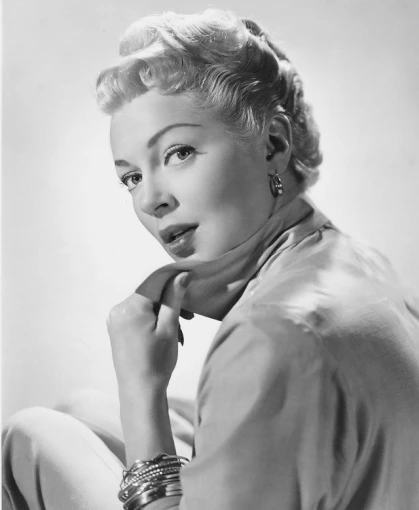 640px-lana-turner-1950-portrait.png 640px-lana-turner-1950-portrait.png